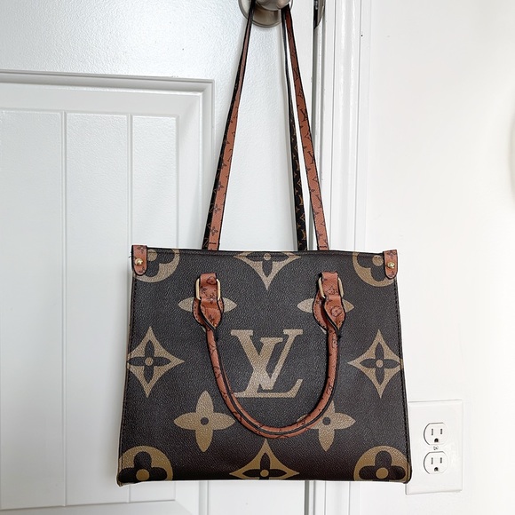 Louis Vuitton Bags Louis Vuitton Onthego Pm Poshmark